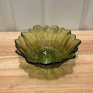 Vintage Olive Green Glass Sunflower Bowl — MCM Scalloped Petal Dish